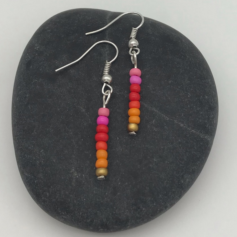 Boho Lightweight Dangle Earrings Red and Orange - Picture 4 of 4